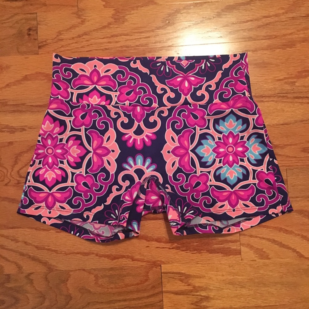 K-deer short shorts
